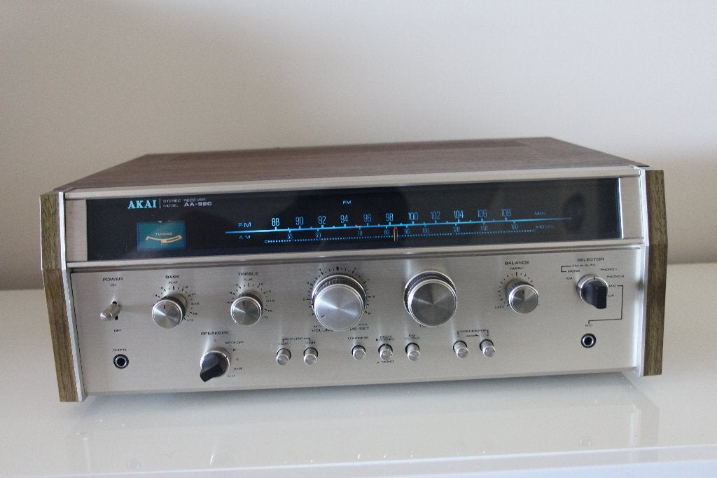 Akai aa920, Overige merken, Ophalen of Verzenden, Zo goed als nieuw, Minder dan 60 watt