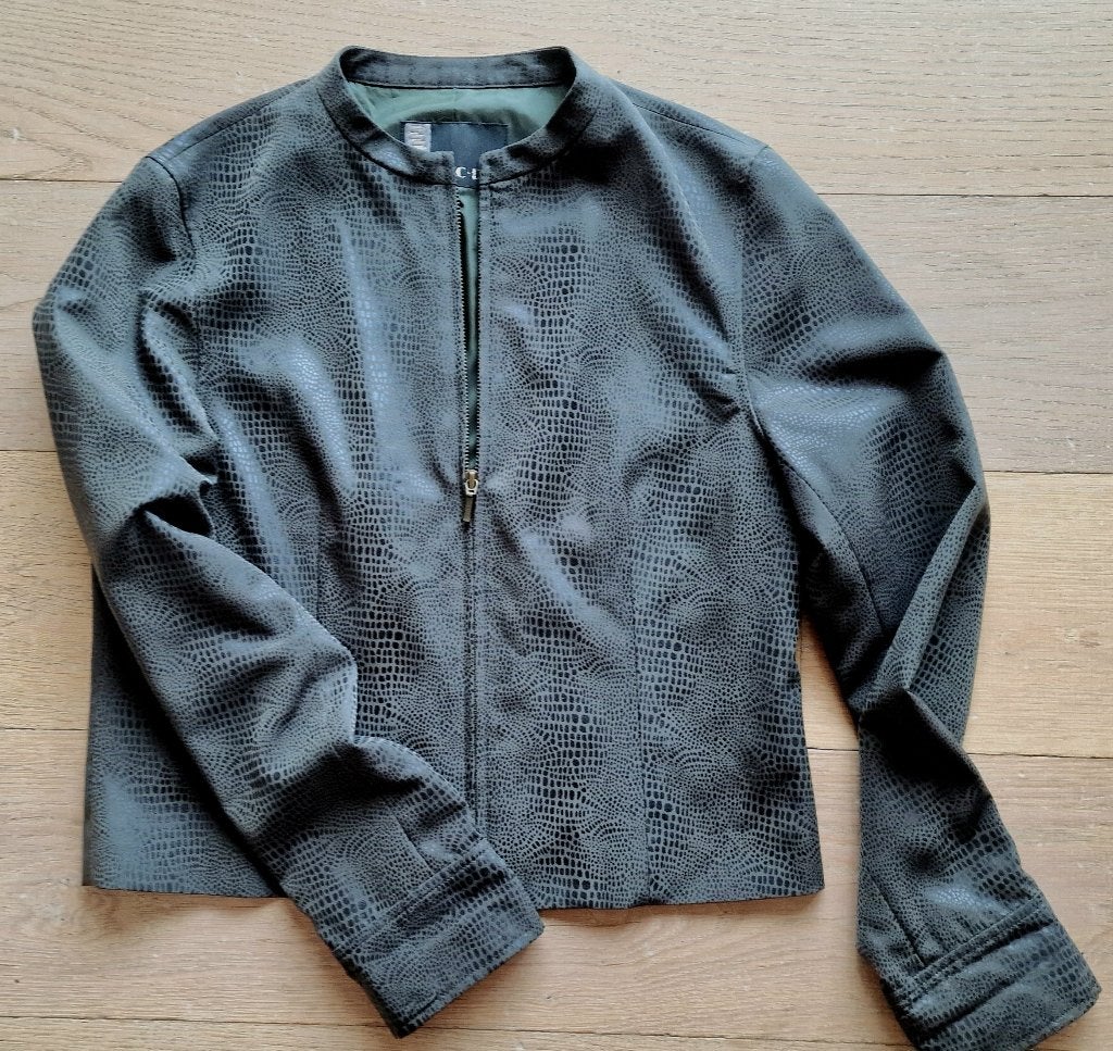 Donkergroen kort jasje, Kleding | Dames, Maat 38/40 (M), Ophalen of Verzenden, Jasje, Groen