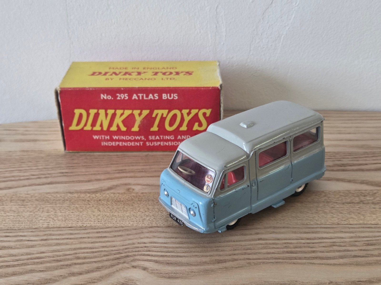 Dinky toys 295 Autobus Atlas, Hobby en Vrije tijd, Ophalen of Verzenden, Zo goed als nieuw, Bus of Vrachtwagen, Dinky Toys