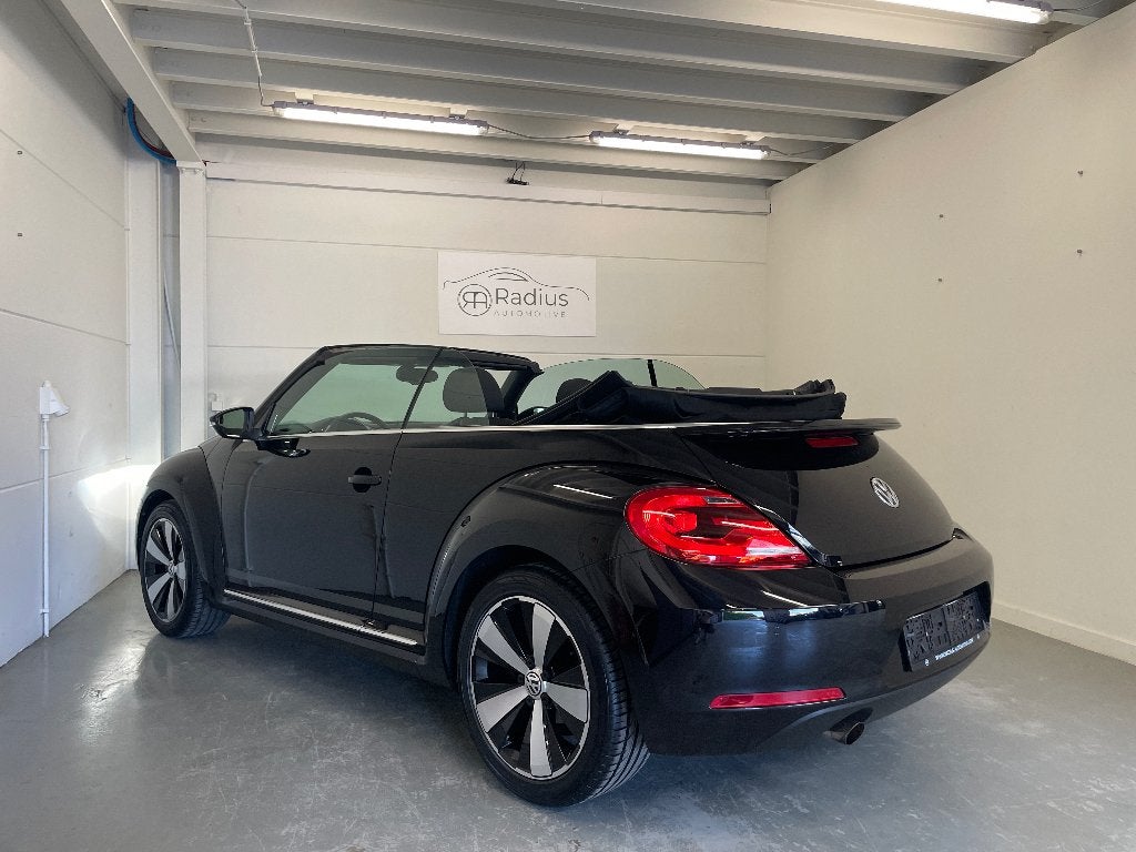VW - Beetle Cabrio - Benzine - Automaat, Auto's, Volkswagen, Stof, Cabriolet, Zwart, https://public.car-pass.be/vhr/413930fd-3825-4542-9d02-1ee47f8f2519