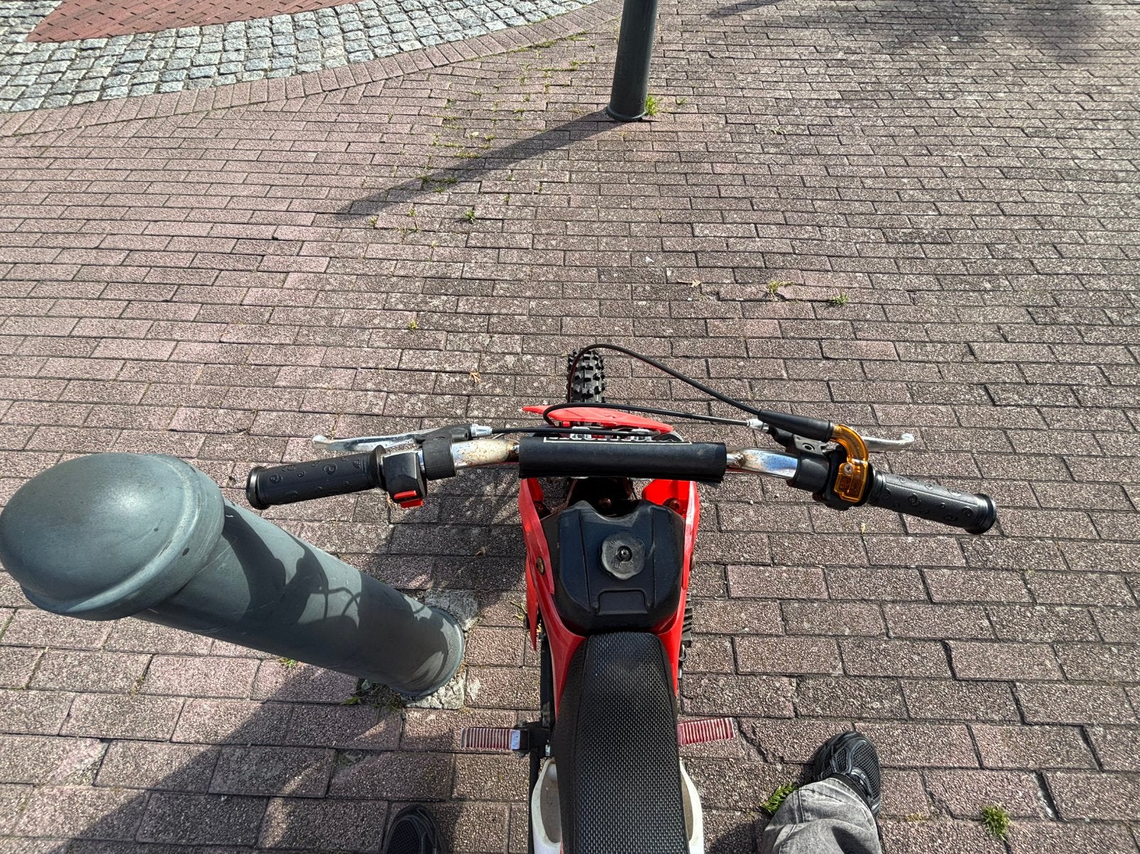 Brommer 50cc 2 takt, Fietsen en Brommers, Ophalen, Zo goed als nieuw