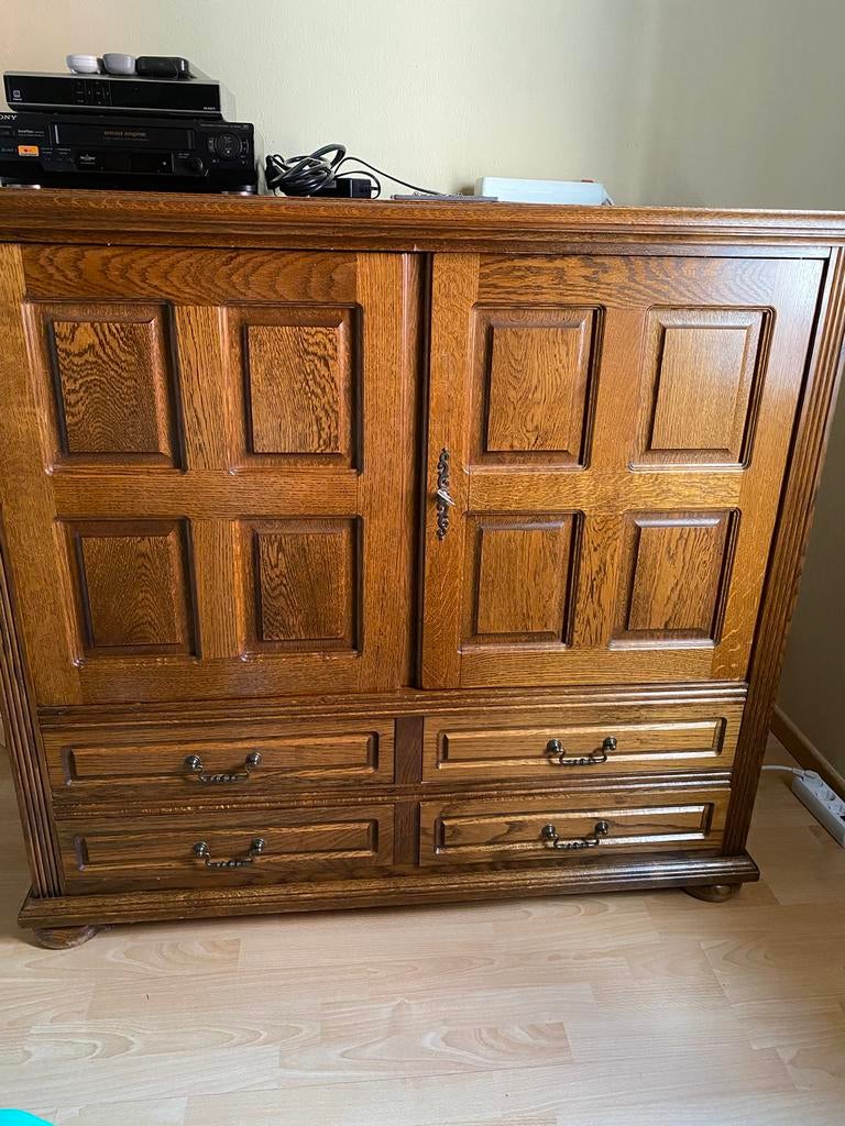 Stereo/ TV kast, Antiek en Kunst, Ophalen