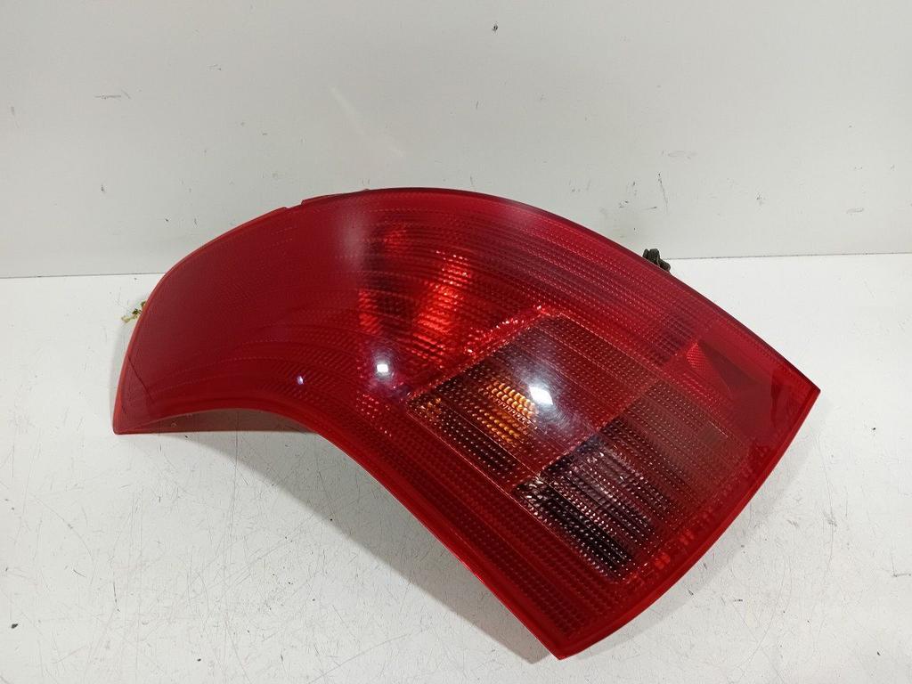 Achterlicht links buiten Suzuki Swift, Onderdelen@venauto.nl, Van der Ven Autorecycling B.V., Ettenseweg 76, 4706 PB Roosendaal, The Netherlands