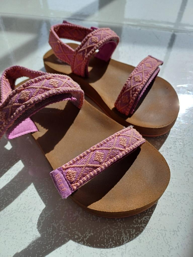 Watersandalen roze, Ophalen, Meisje, Overige typen, Zo goed als nieuw