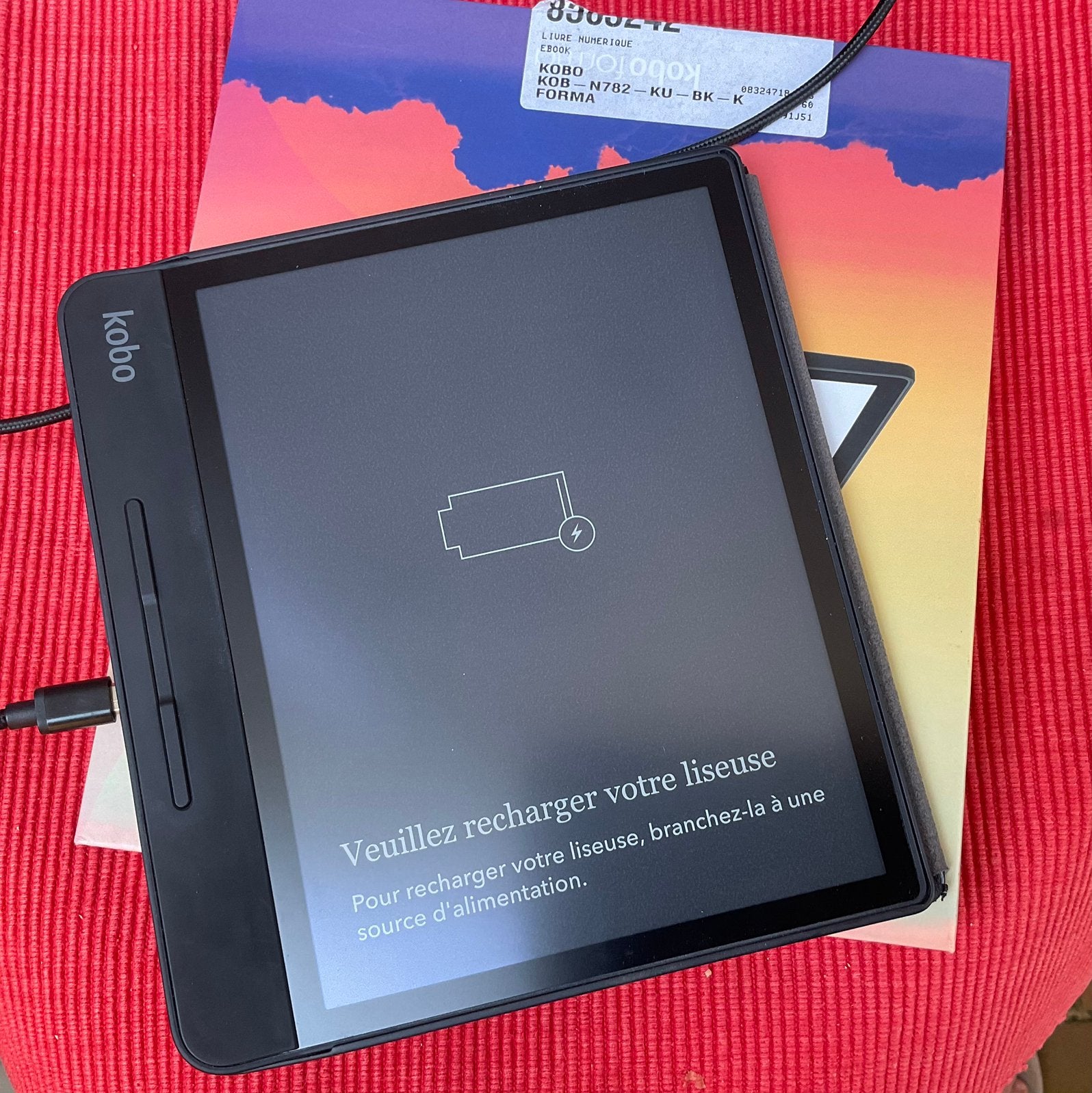KOBO FORMA 8-inch 300ppi Carta E-inktscherm,, Computers en Software, E-readers, Ophalen, Zo goed als nieuw, 8 inch