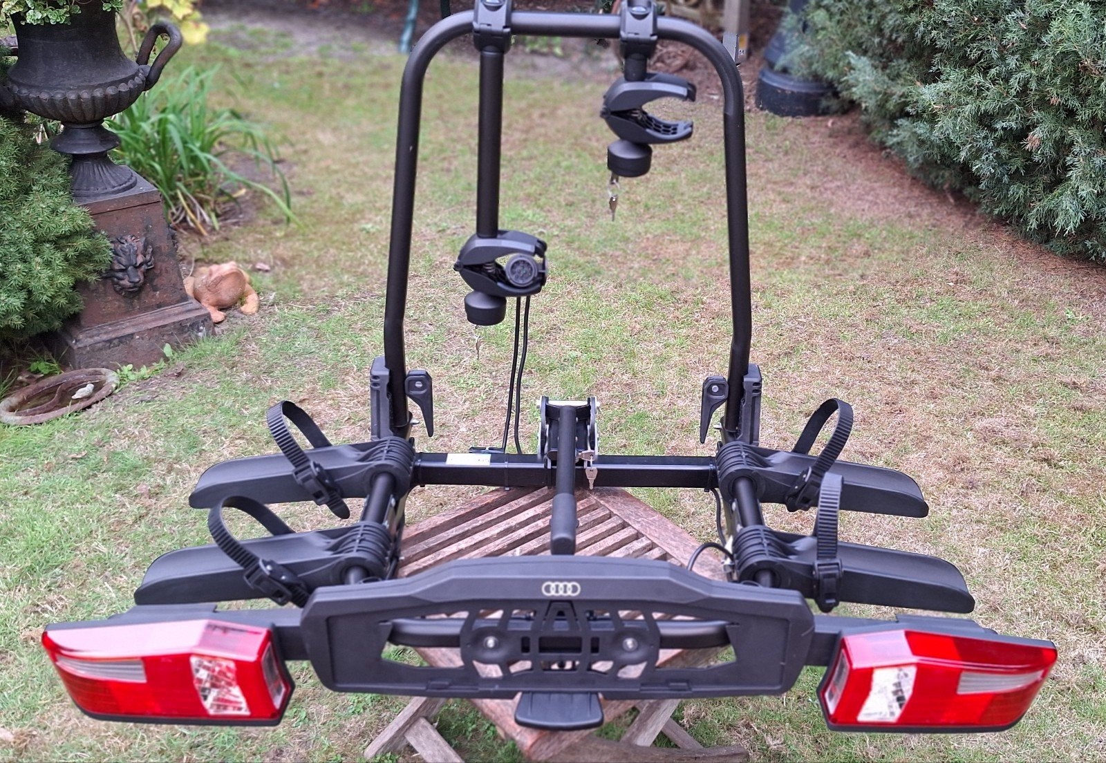 Uebler (Audi) fietsendrager voor 2-ebikes Nieuw in doos!, Nieuw, Ophalen of Verzenden, Brede banden, 2 fietsen