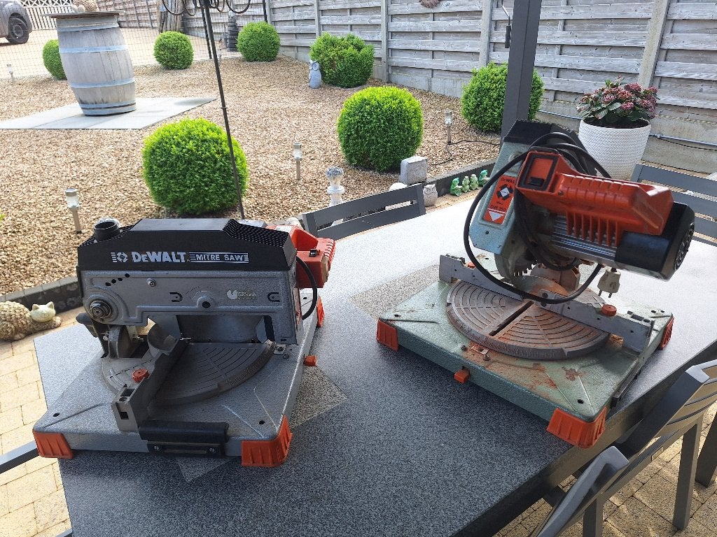Te koop twee zaagmachine, Ophalen of Verzenden