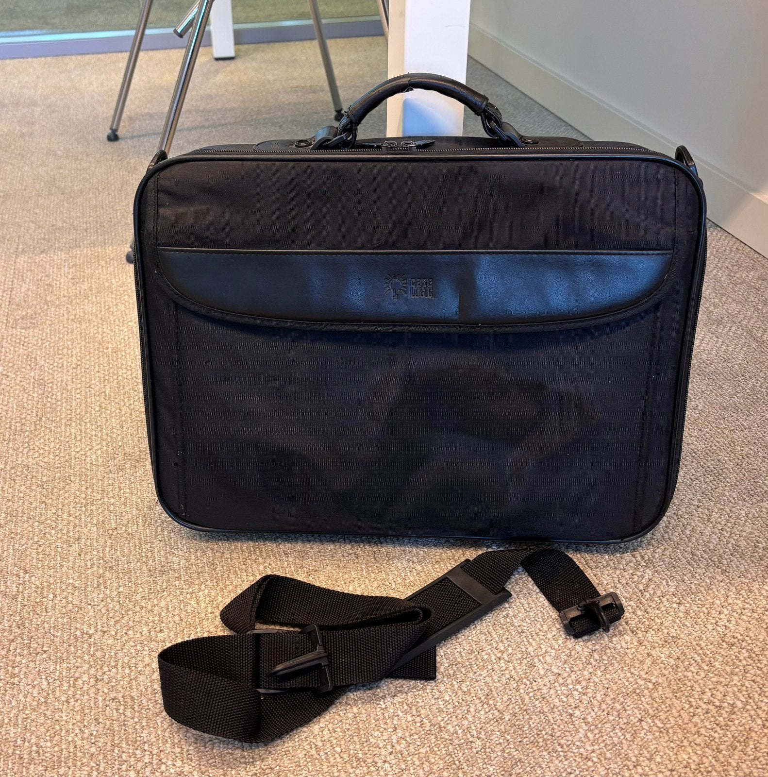 Mallette Case Logic pour ordinateur portable, Computers en Software, 15 inch, Gevoerd laptopvak, Aktetas, Ophalen of Verzenden