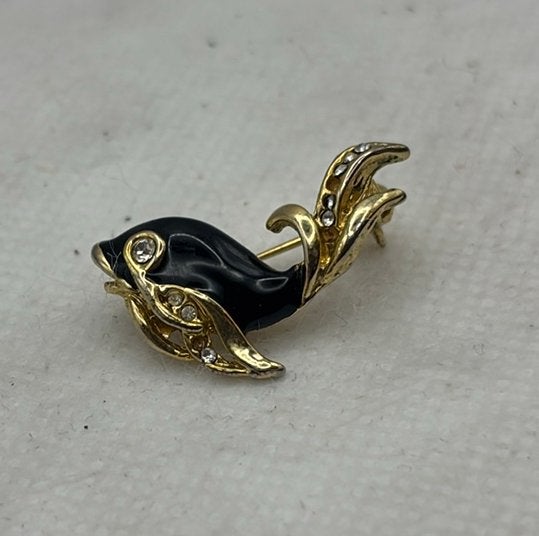 Gold-Tone Black Enamel Dolphin Brooch with Rhinestones, Collections, Enlèvement ou Envoi