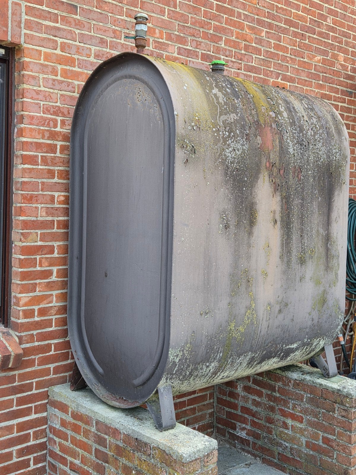Mazoutton ijzer 1200 liter te koop, Ophalen