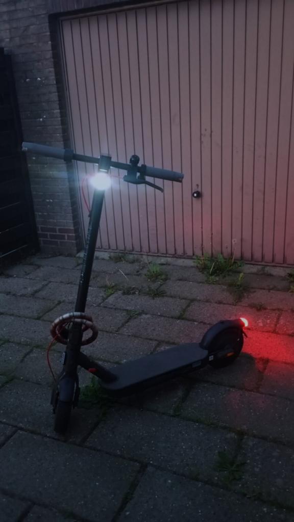 Xiaomi elektric scooter second gen, Fietsen en Brommers, Ophalen of Verzenden