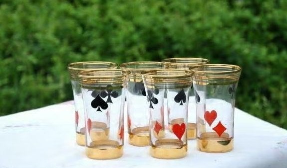 § 6 anciens verres couleur jeu de carte rehaut or, Enlèvement ou Envoi