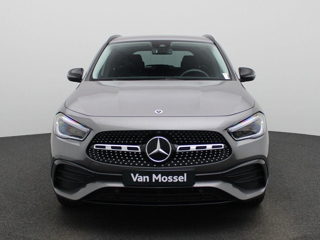 Mercedes-Benz GLA 250 e AMG Line + CARPLAY + MULTIBEAM + NIG, Auto's, Mercedes-Benz, Stof, 4 cilinders, 16 kWh, Bedrijf