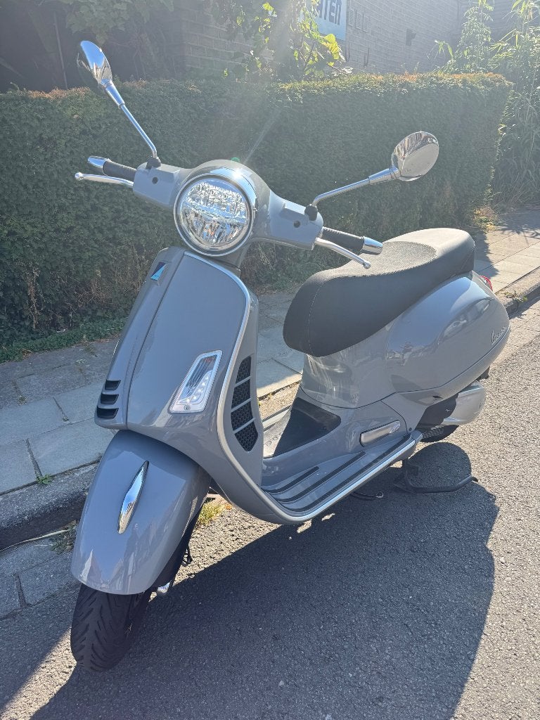 Piaggio Vespa 300 GTS, Occasion, Particulier, 12 à 35 kW, Automatique