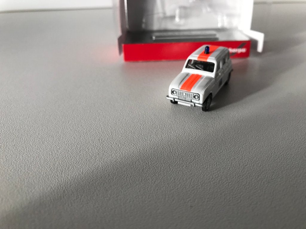 RENAULT 4L VAN DE RIJKSWACHT - HERPA - 1:87, Hobby en Vrije tijd, Modelauto's | 1:87, Verzenden, Nieuw, Auto, Herpa