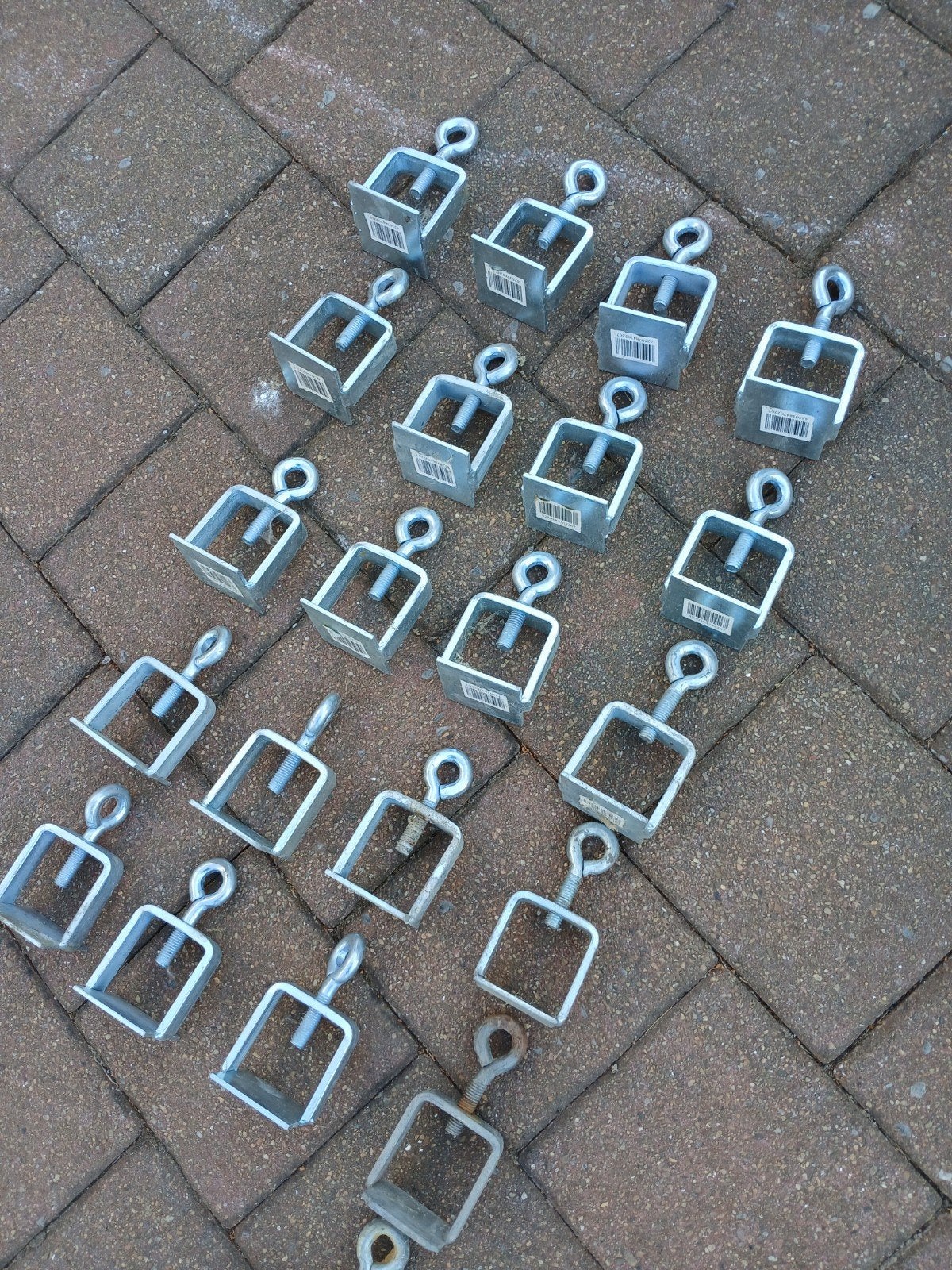 clips pour panneaux de signalisation, Enlèvement