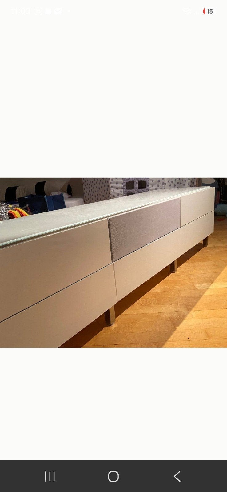 besta tv kast, Ophalen