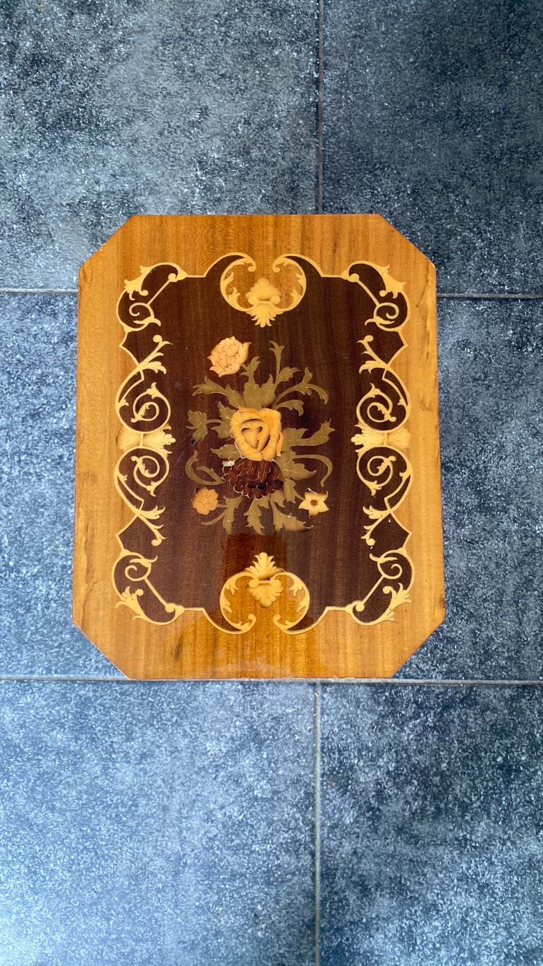 Table d appoint, Marqueterie, 55 à 75 cm, 45 à 60 cm, Enlèvement