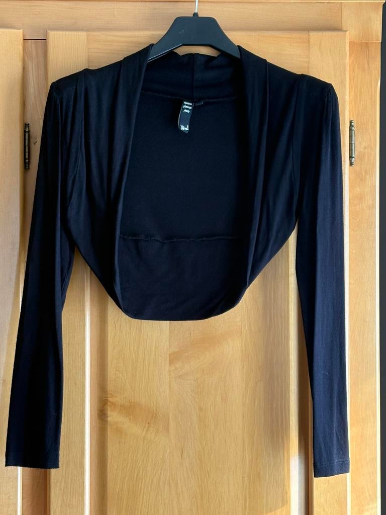 Zwarte bolero van Wme! (XS)., Kleding | Dames, Ophalen of Verzenden, Zo goed als nieuw, Maat 34 (XS) of kleiner, Zwart