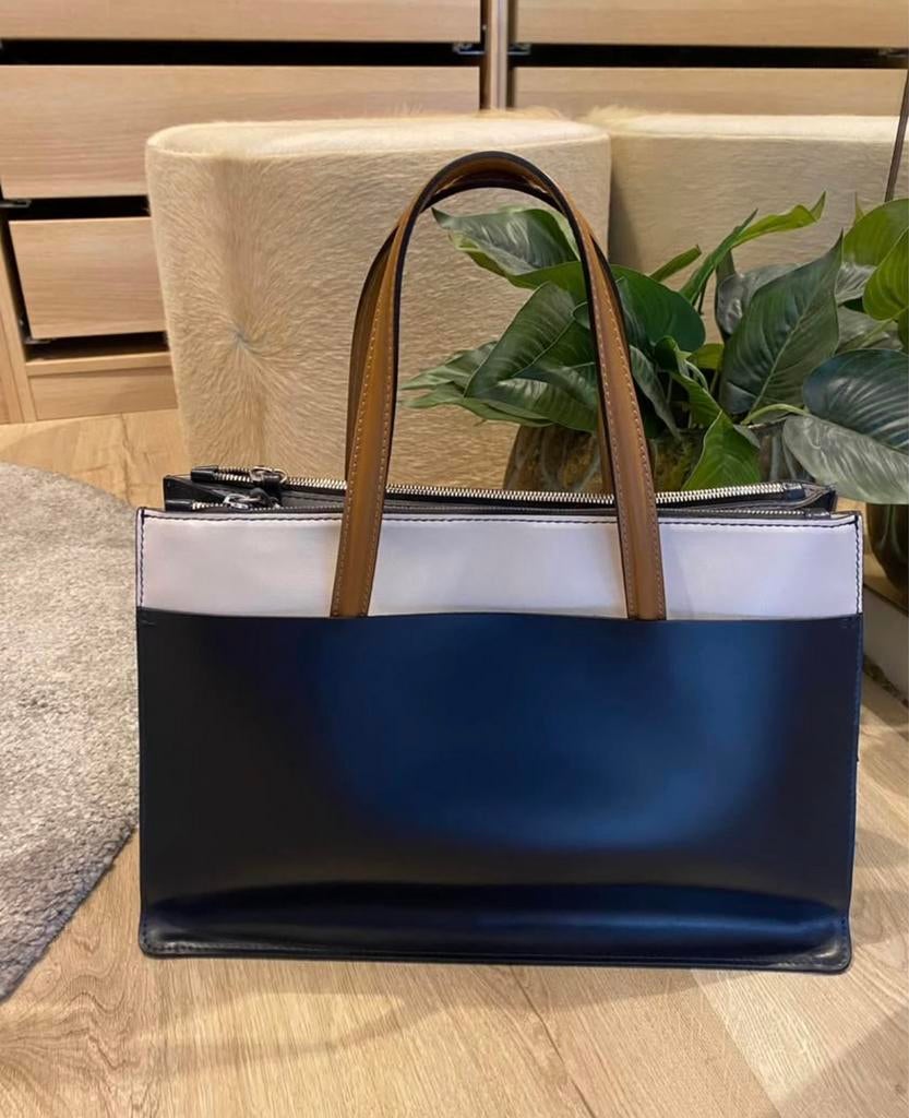 Handtas van het Italiaanse merk Gianni Chiarini, Ophalen, Zo goed als nieuw, Blauw, Handtas
