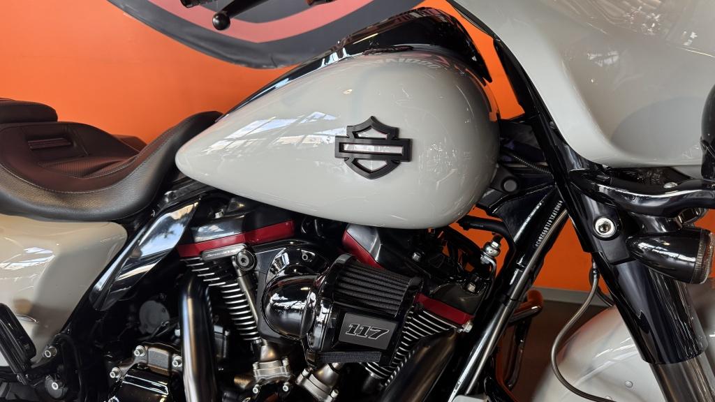 Harley-Davidson Tour STREET GLIDE CVO, Contrôle de traction, 1923 cm³, Autre