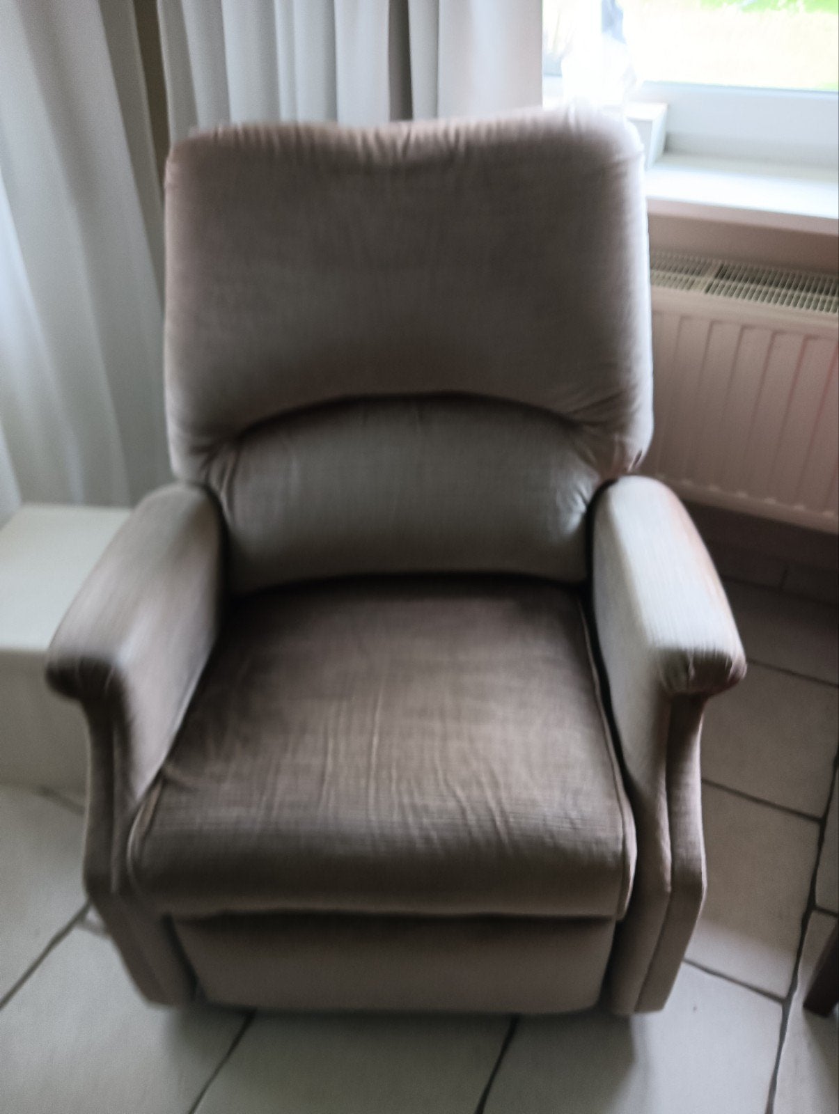 Fauteuil en velours, couleur beige/taupe, Maison & Meubles, Fauteuils, Enlèvement