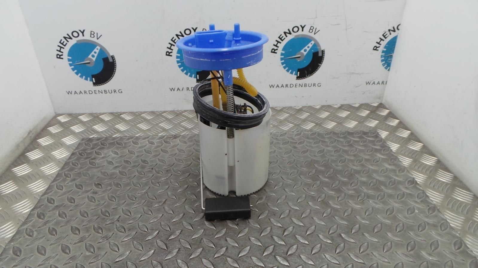 VOLKSWAGEN POLO BRANDSTOF POMP VOOR DE INJECTOR 2012, Auto-onderdelen, Brandstofsystemen, Gebruikt, ARN erkend, Stiba lid, Erkend duurzaam