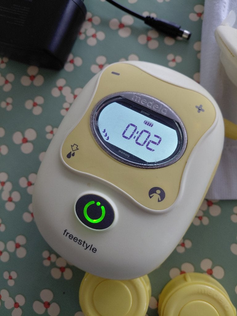 Medela freestyle dubbel kolftoestel en toebehoren, Ophalen, Gebruikt, Medela, Borstkolf