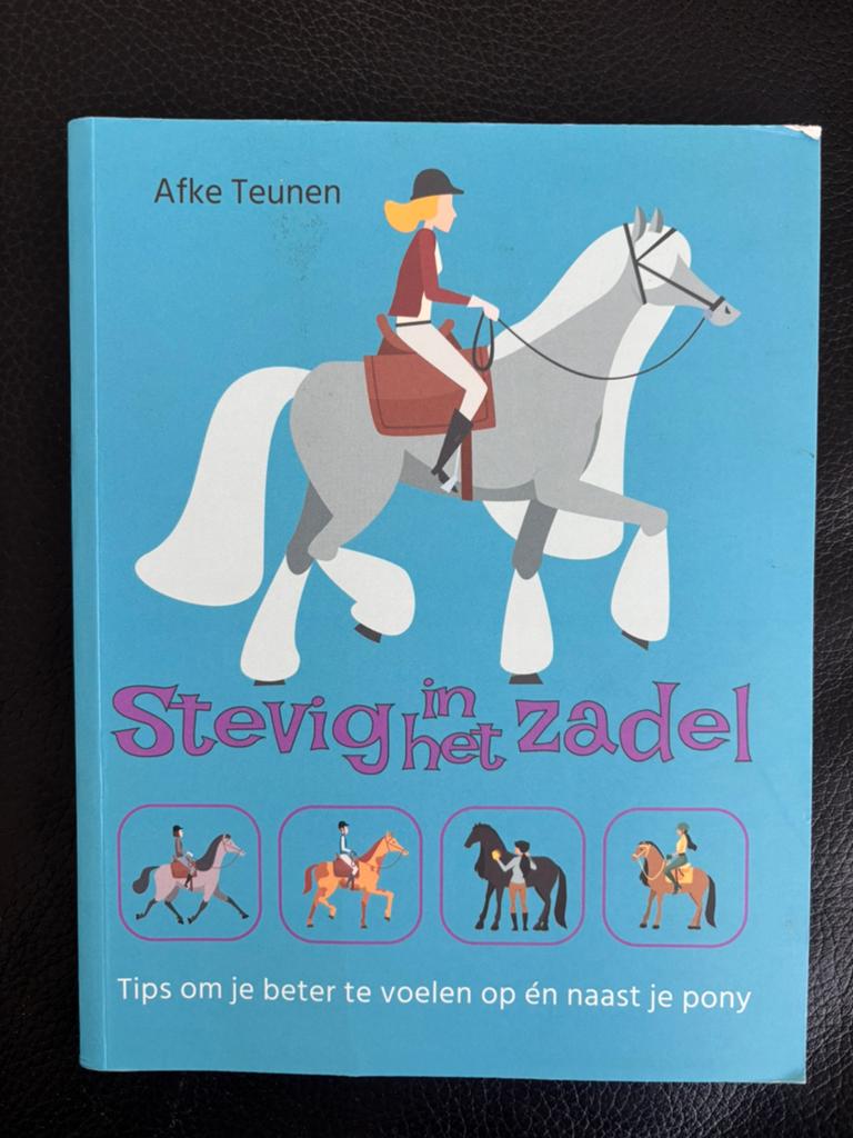 Kinderboeken thema paarden, Boeken, Ophalen, Zo goed als nieuw
