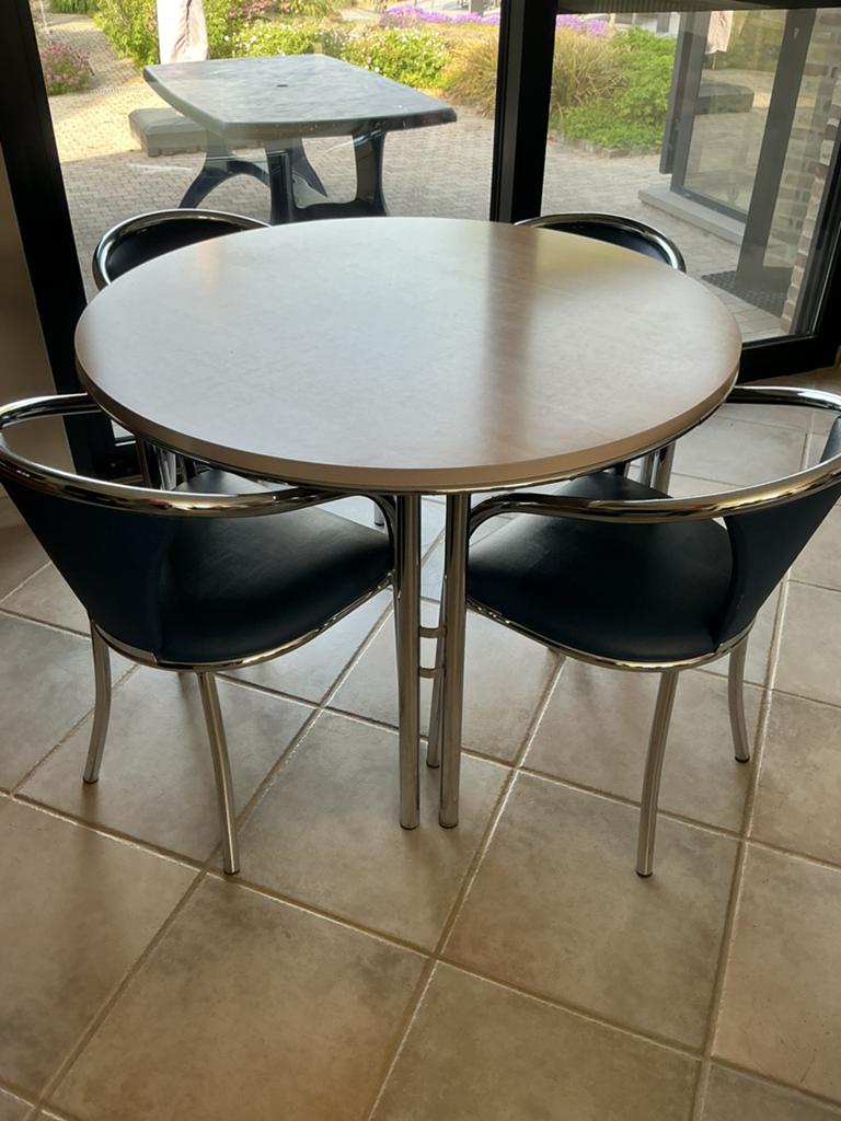 Keukentafel met 4 stoelen, Huis en Inrichting, Tafels | Eettafels, Ophalen, 100 tot 150 cm, Rond, Zo goed als nieuw