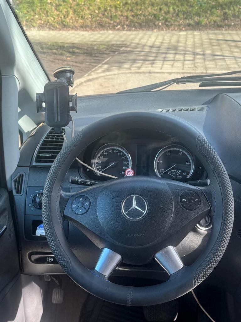 Voiture utilitaire légère Mercedes Vito V6 2013 5 places, Autos, Achat, 4 portes, Noir, Diesel
