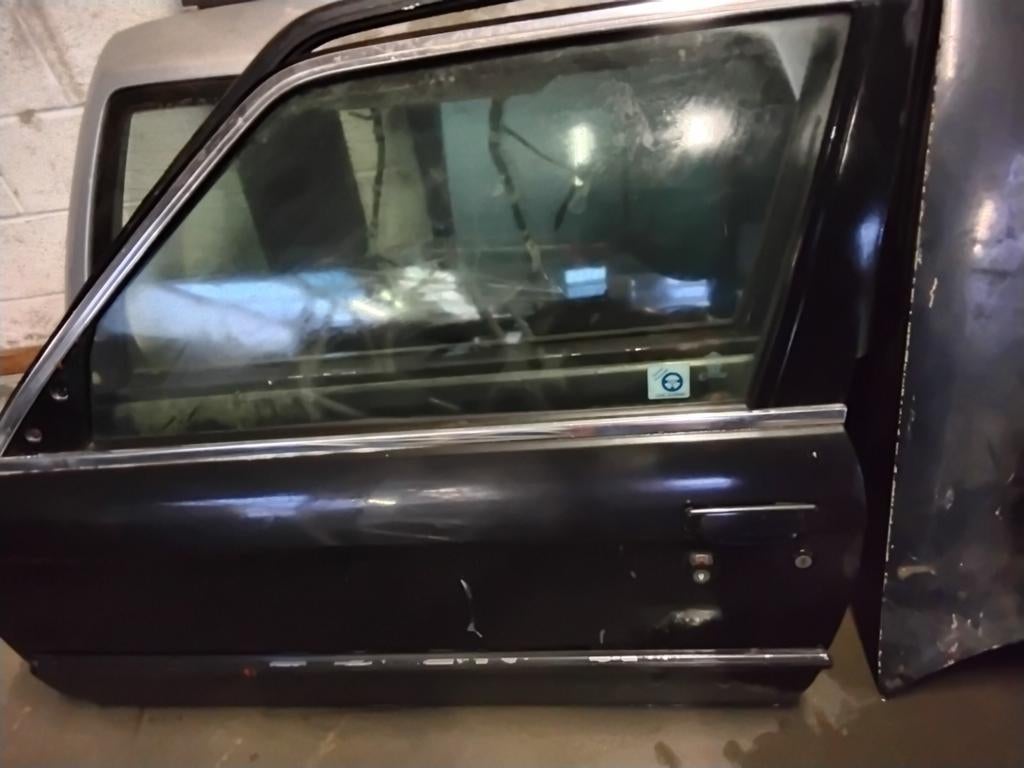 Porte gauche BMW E30 trés bon état, Autos : Pièces & Accessoires, Enlèvement, Gauche, BMW, Porte