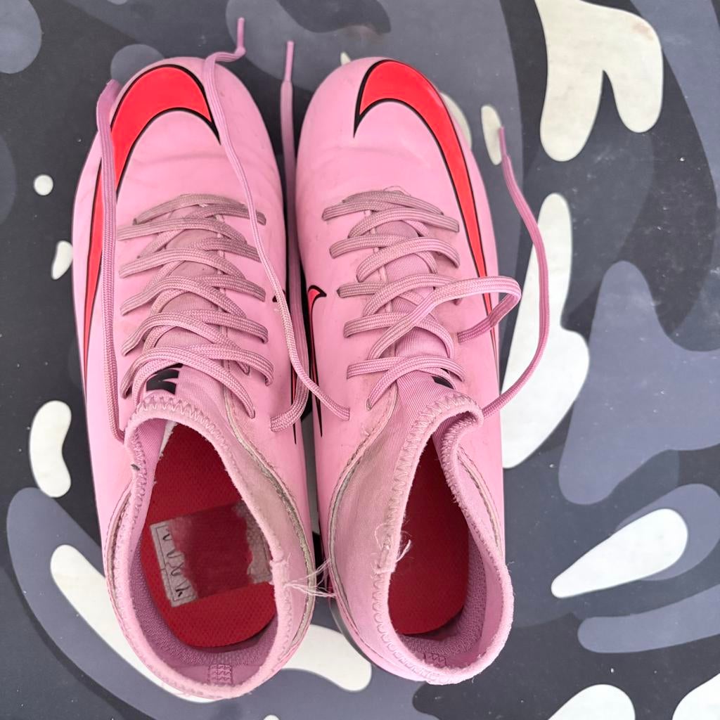 Nike Mercurial voetbal schoenen maat EUR 39, Sport en Fitness, Voetbal, Ophalen of Verzenden, Gebruikt, Schoenen