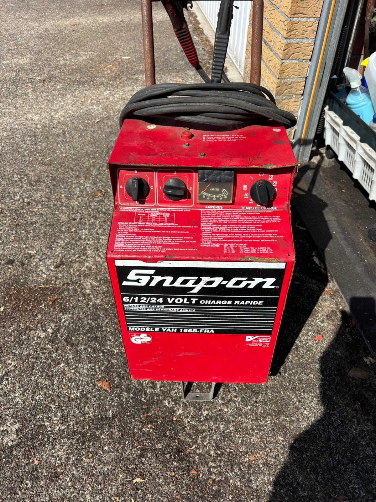 Chargeur de batterie par Snap On., Enlèvement ou Envoi, Utilisé