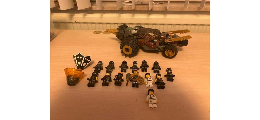 Lego Ninjago Cole minifiguren met auto, Kinderen en Baby's, Ophalen of Verzenden, Zo goed als nieuw, Complete set, Lego