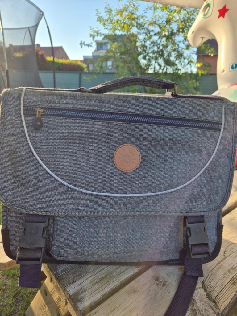 Schooltas en pennenzak kipling preppy, Handtassen en Accessoires, Tassen | Schooltassen, Ophalen