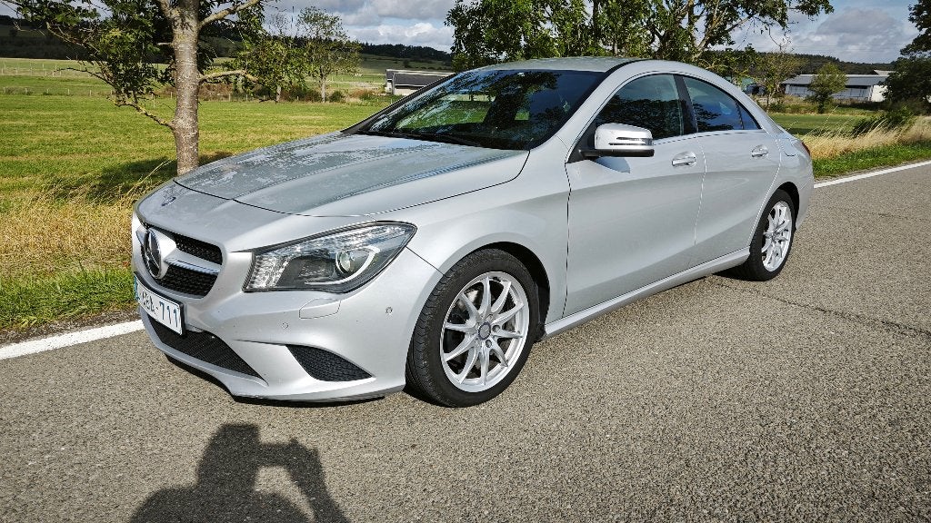 Mercedes CLA 220cdi Boite automatique 12/2014   Très belle, Auto's, Mercedes-Benz, Automaat, Achterwielaandrijving, Zwart, 4 cilinders
