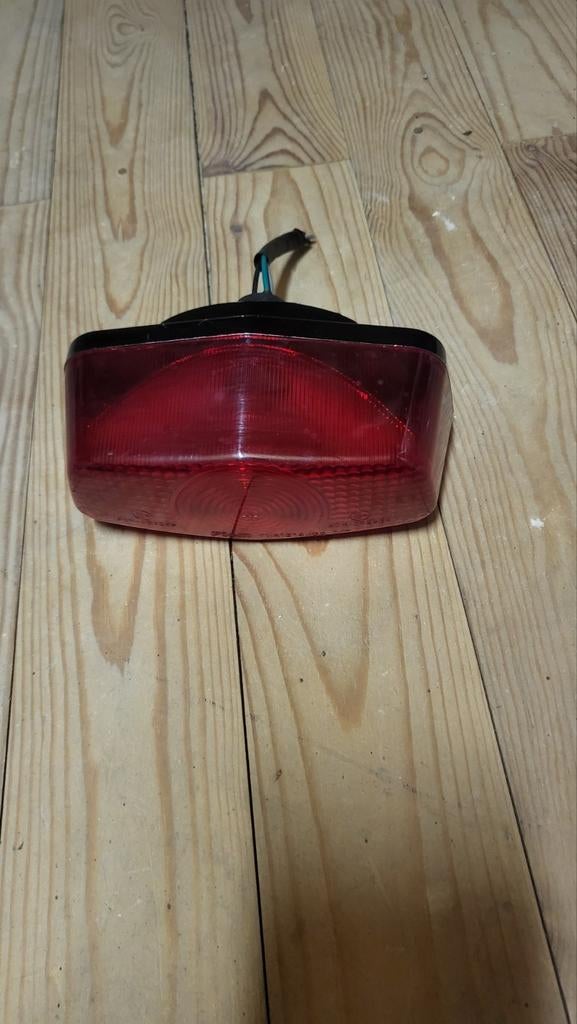 Origineel achterlicht Interceptor 650, Motoren, Ophalen