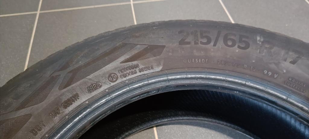 4 pneus d'été de 17 pouces, presque neufs, Neuf, 215 mm, Enlèvement ou Envoi, Véhicule de tourisme