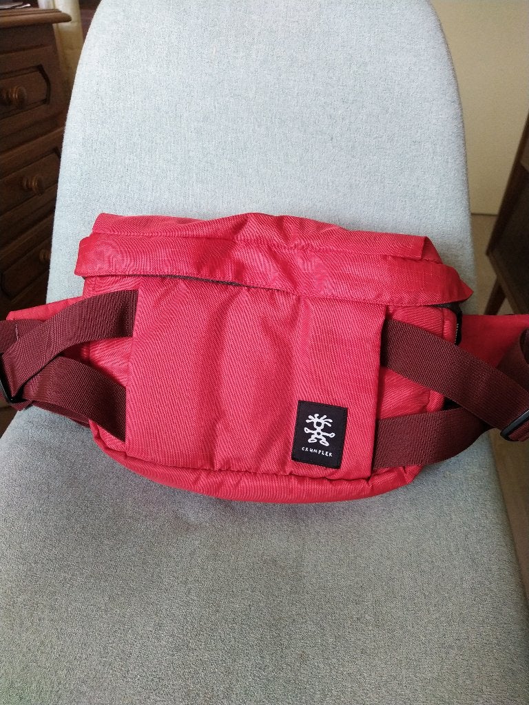 Crumpler cameratas/rugzak 2 in 1, Audio, Tv en Foto, Zijvakken, Rood, Ophalen of Verzenden, Zo goed als nieuw