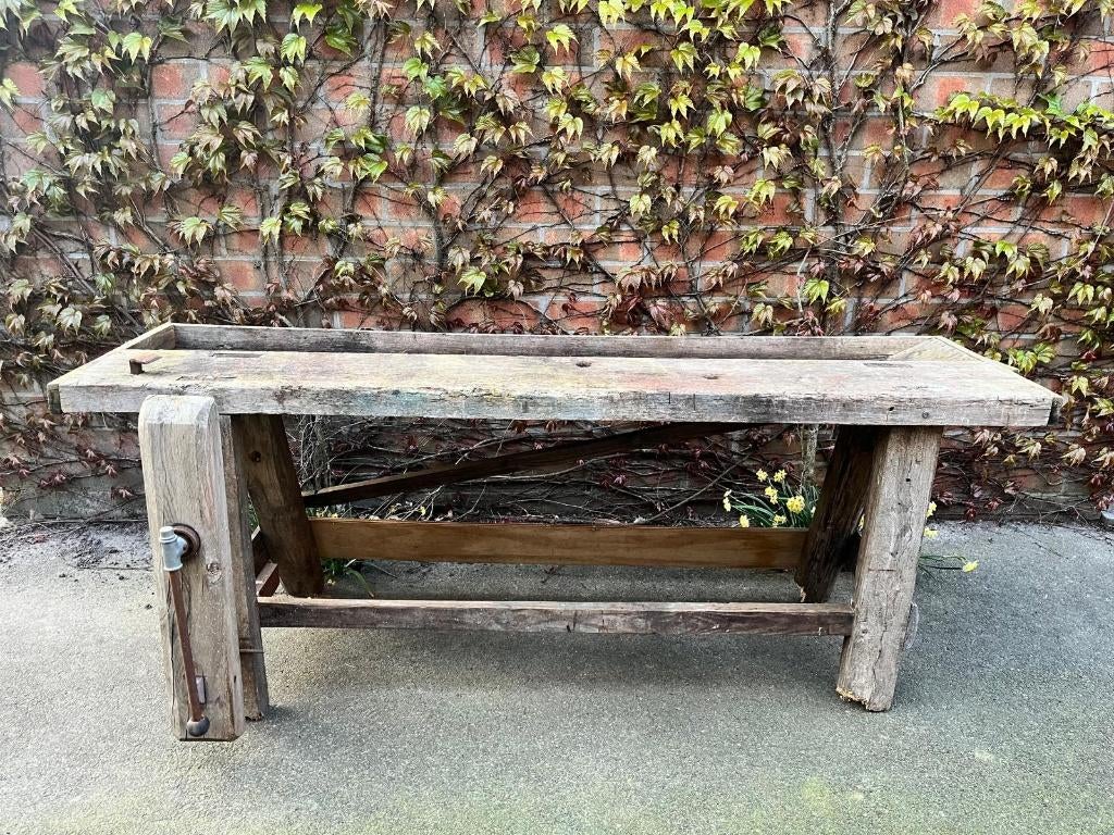 Établi en bois ancien, Enlèvement