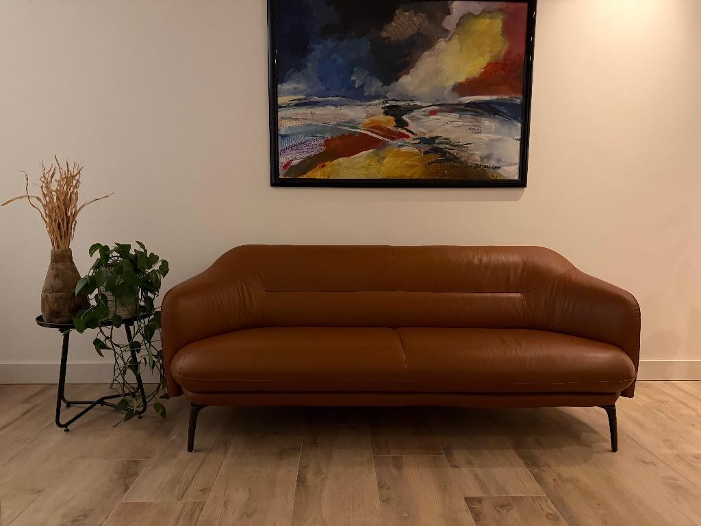 Leolux Lindo 3-zits bank – stijlvol design, Ophalen, Driepersoons, Zo goed als nieuw, Rechte bank
