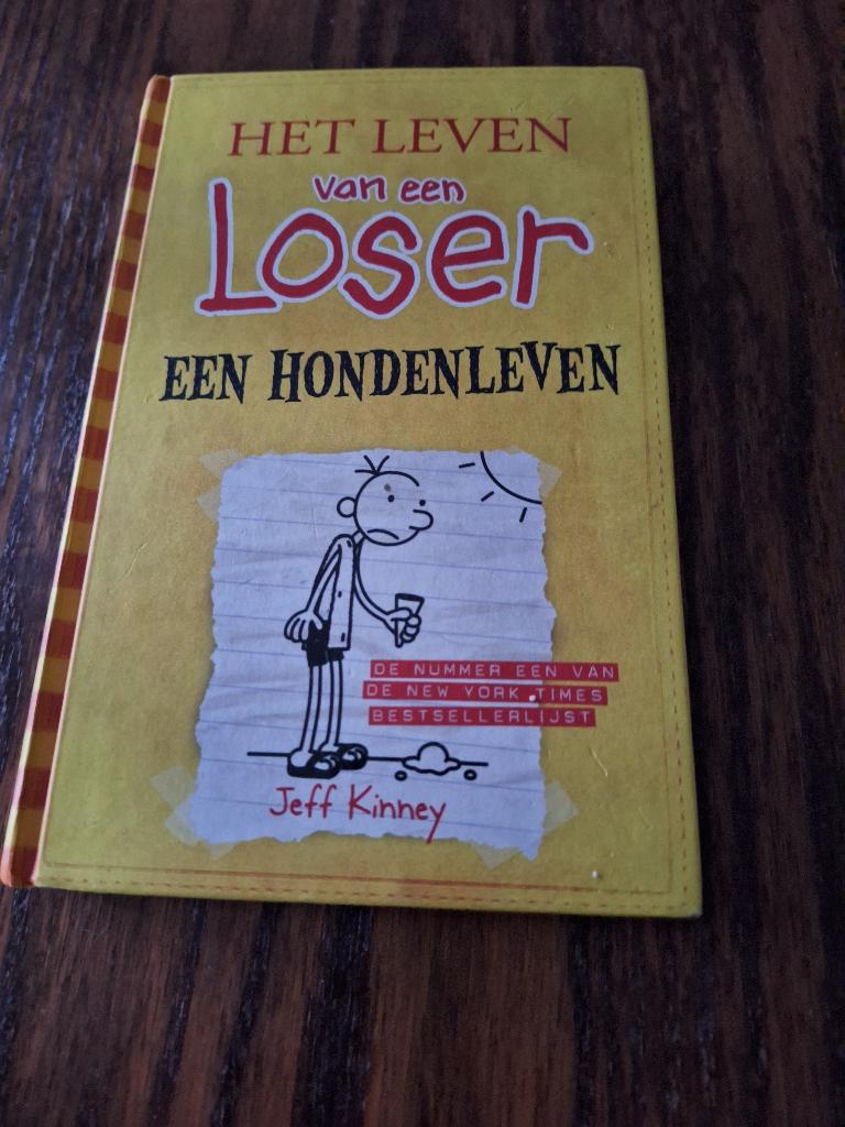 Jeff Kinney : Het leven van een loser(Een Hondenleven), Ophalen of Verzenden, Gelezen, Jeff Kinney