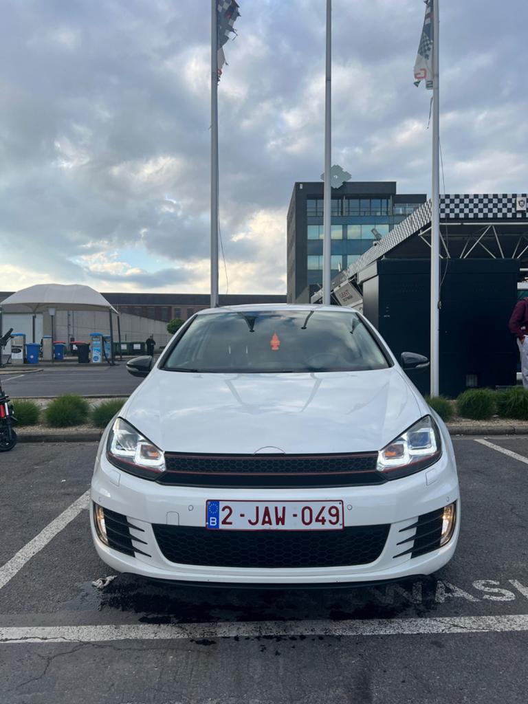 Schoenen zuinig auto sportieve lichten 160 duizend km, Euro 5, Stof, Emergency brake assist, Wit