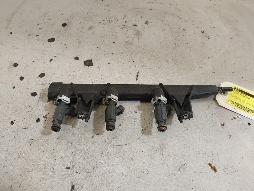 RAMPE D'INJECTION Peugeot 208 I (CA / CC / CK / CL), Kontakt-peugeot@peugeot.com, Utilisé, Peugeot Deutschland GmbH, Bahnhofsplatz
65423  Rüsselsheim, DE