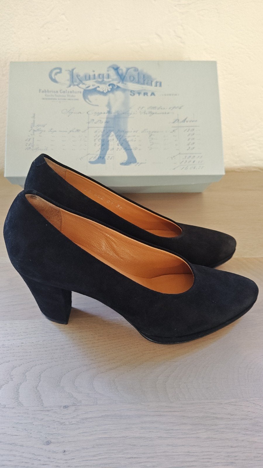 Prachtige zwarte Voltan pumps (maat 35), Ophalen, Zwart, Pumps
