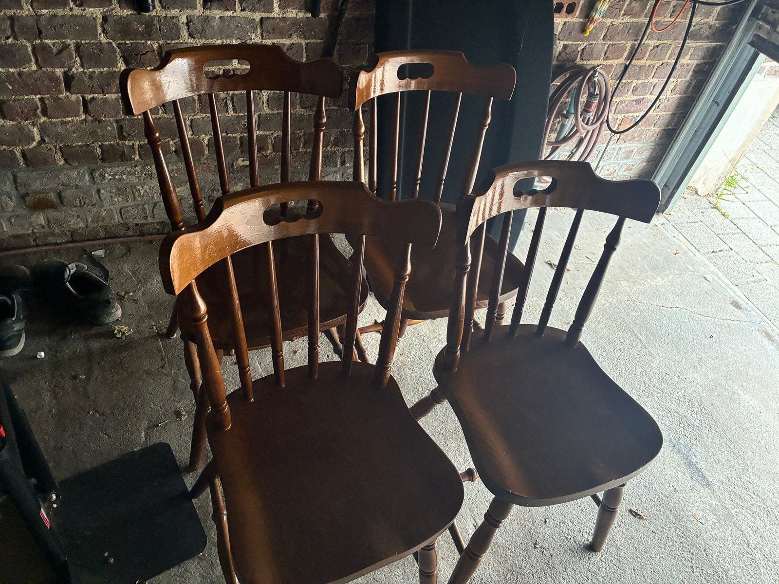 Set van 4 oerdegelijke houten caféstoelen / eetkamerstoelen, Ophalen, Gebruikt, Bruin, Vijf, Zes of meer stoelen