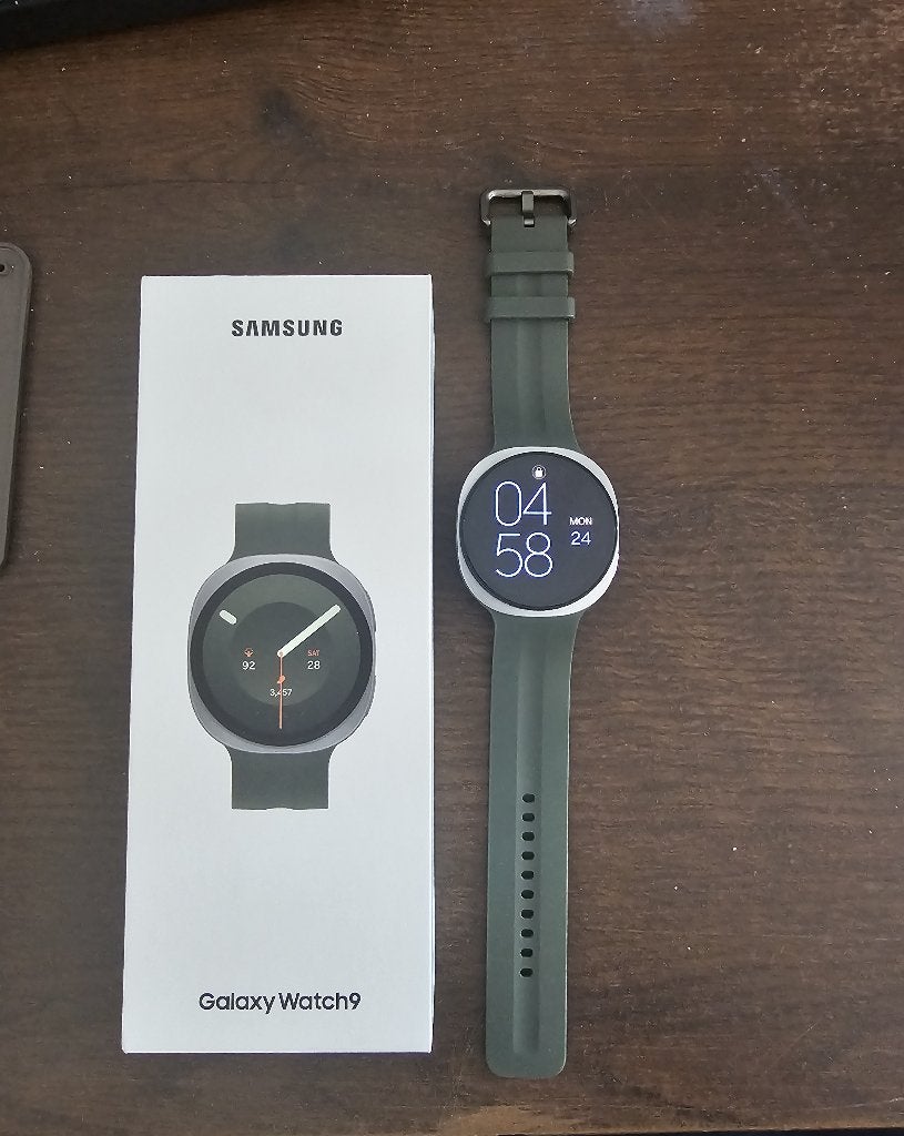 Samsung Galaxy Watch9 44mm SM-L350 BT met factuur, Handtassen en Accessoires, Smartwatches, Ophalen of Verzenden, Zo goed als nieuw