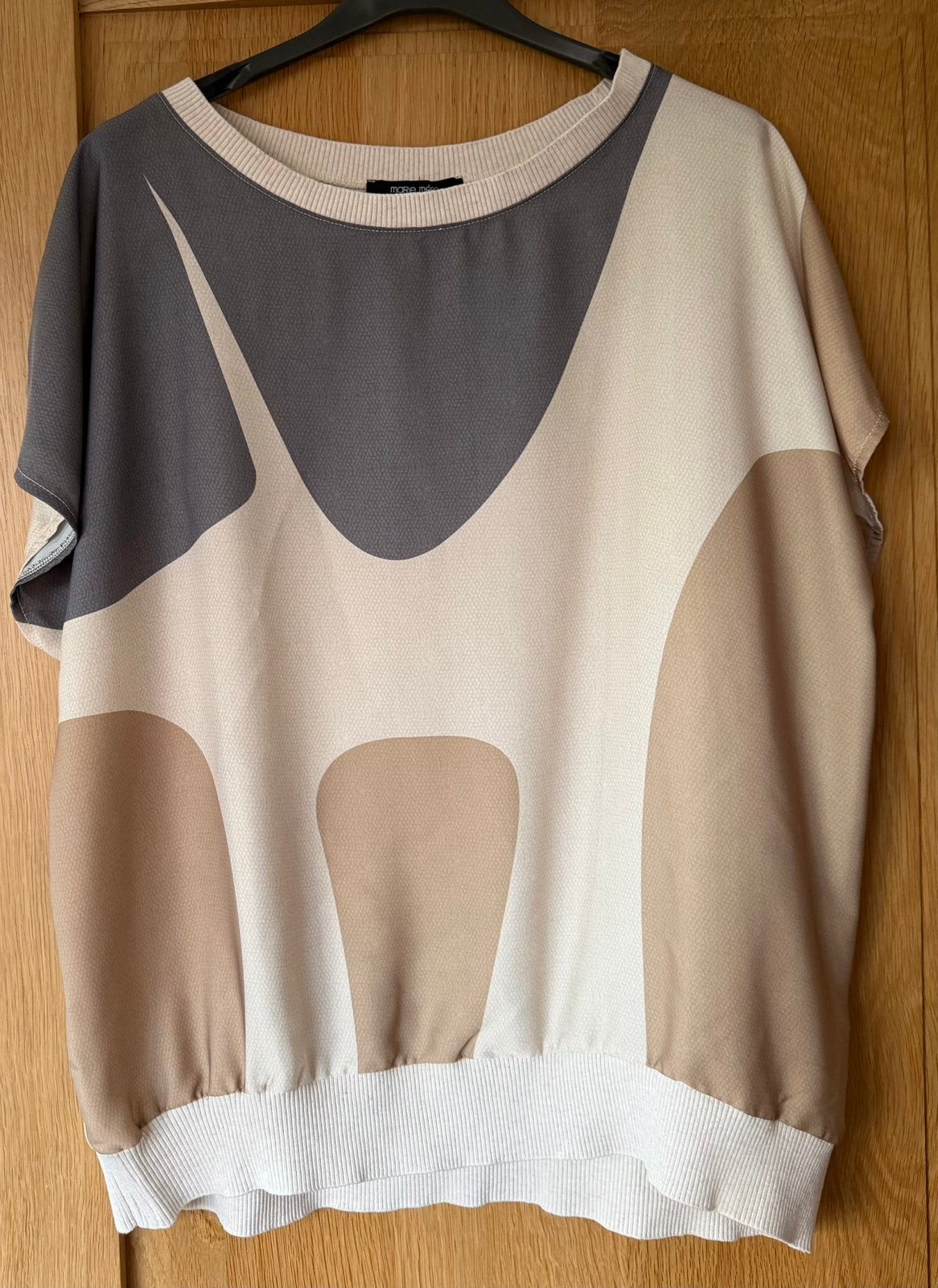 T-shirt Marie Mero maat 46, Vêtements | Femmes, Enlèvement ou Envoi, Porté, Beige, Chemise ou Top