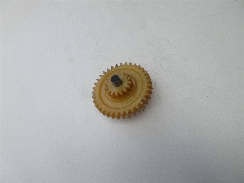 Kawasaki Z305 tandwiel oliepomp KZ 305 LTD oil pump gear CSR, Motoren, Ophalen, Gebruikt